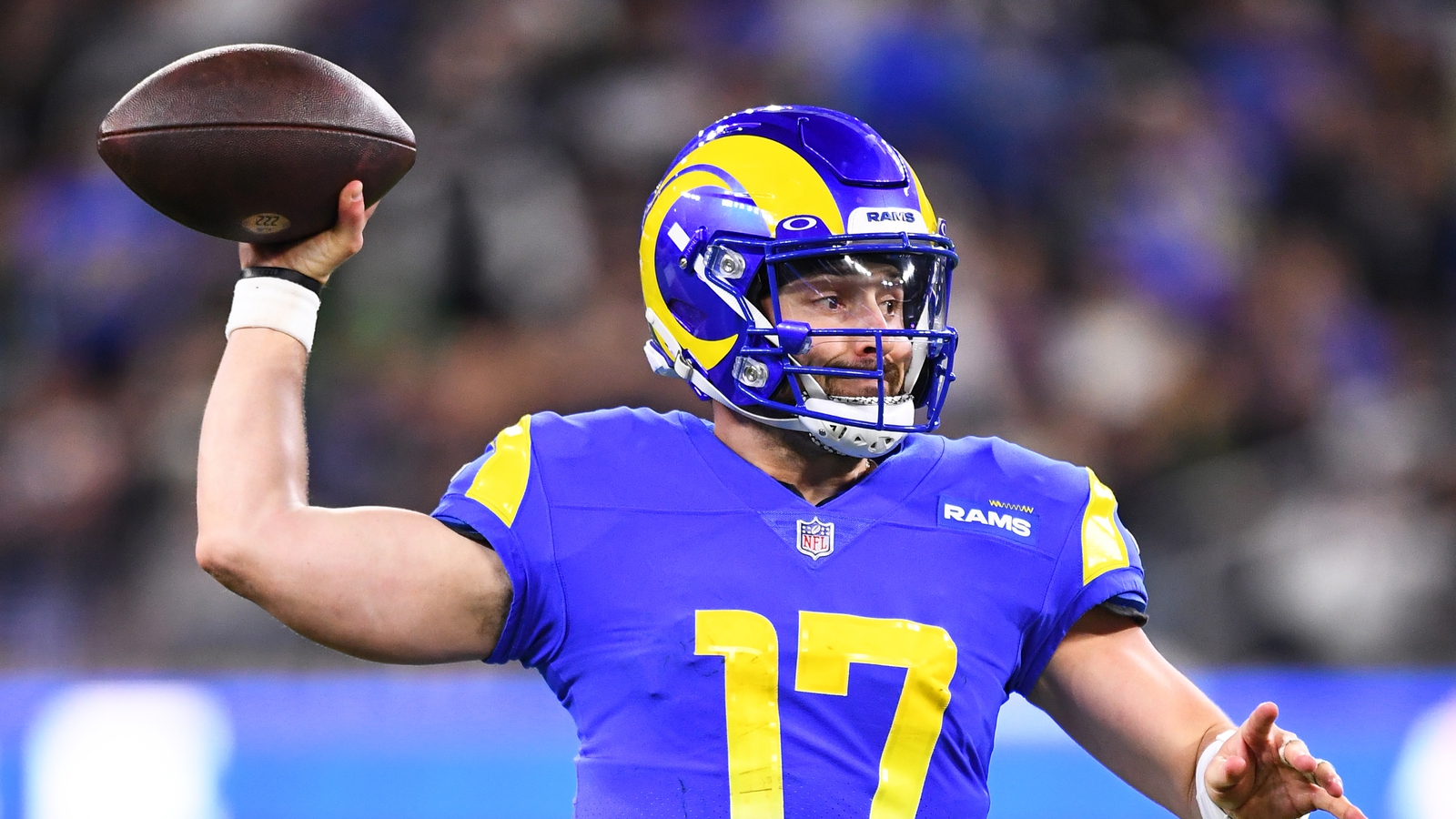 Baker Mayfield leads improbable comeback win in 1st game with Rams