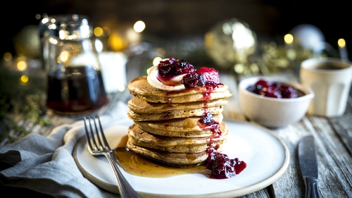 Donal's gingerbread pancakes with warm berry compote