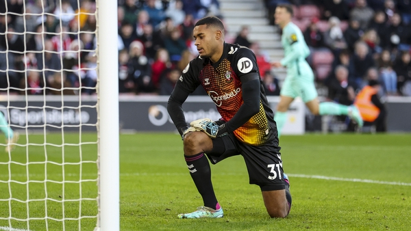 Bazunu reacts after conceding the opening goal at St Mary's