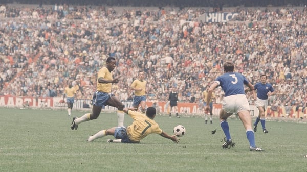 Pele gallops forward in the 1970 World Cup final