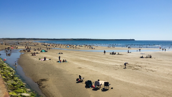 Tramore Beach in Co Waterford was one of three beaches that failed to retain its Blue Flag for 2024 (file image)