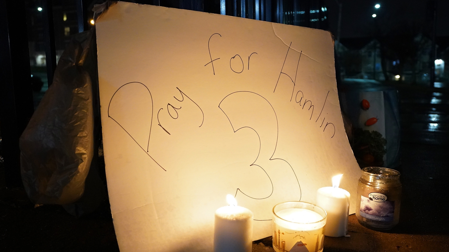 Vigil at the UC Medical Center for Damar Hamlin