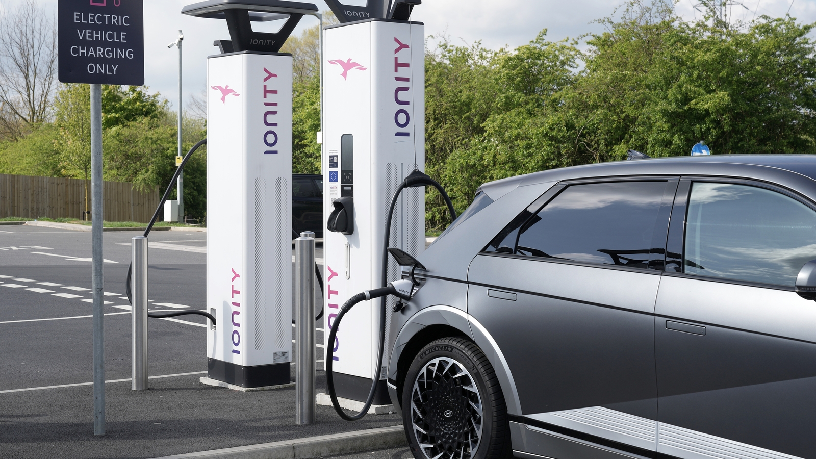 UK car sales hit 30year low in 2022 SMMT