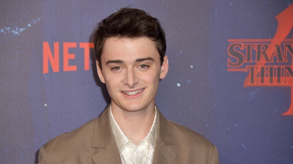 Noah Schnapp - 