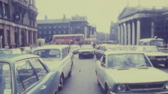 Traffic in Dublin city centre (1983)