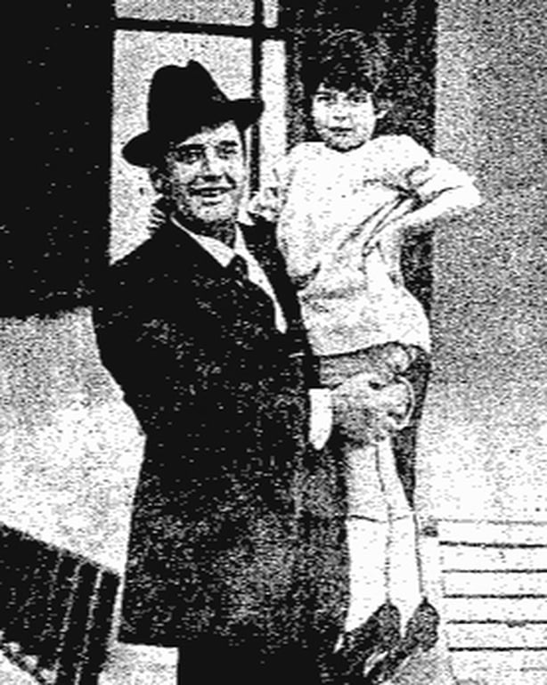 Century Ireland Issue 248 - Tenor John McCormack and adopted son Kevin Photo: Freeman's Journal, 16 January 1923 Tenor McCorm