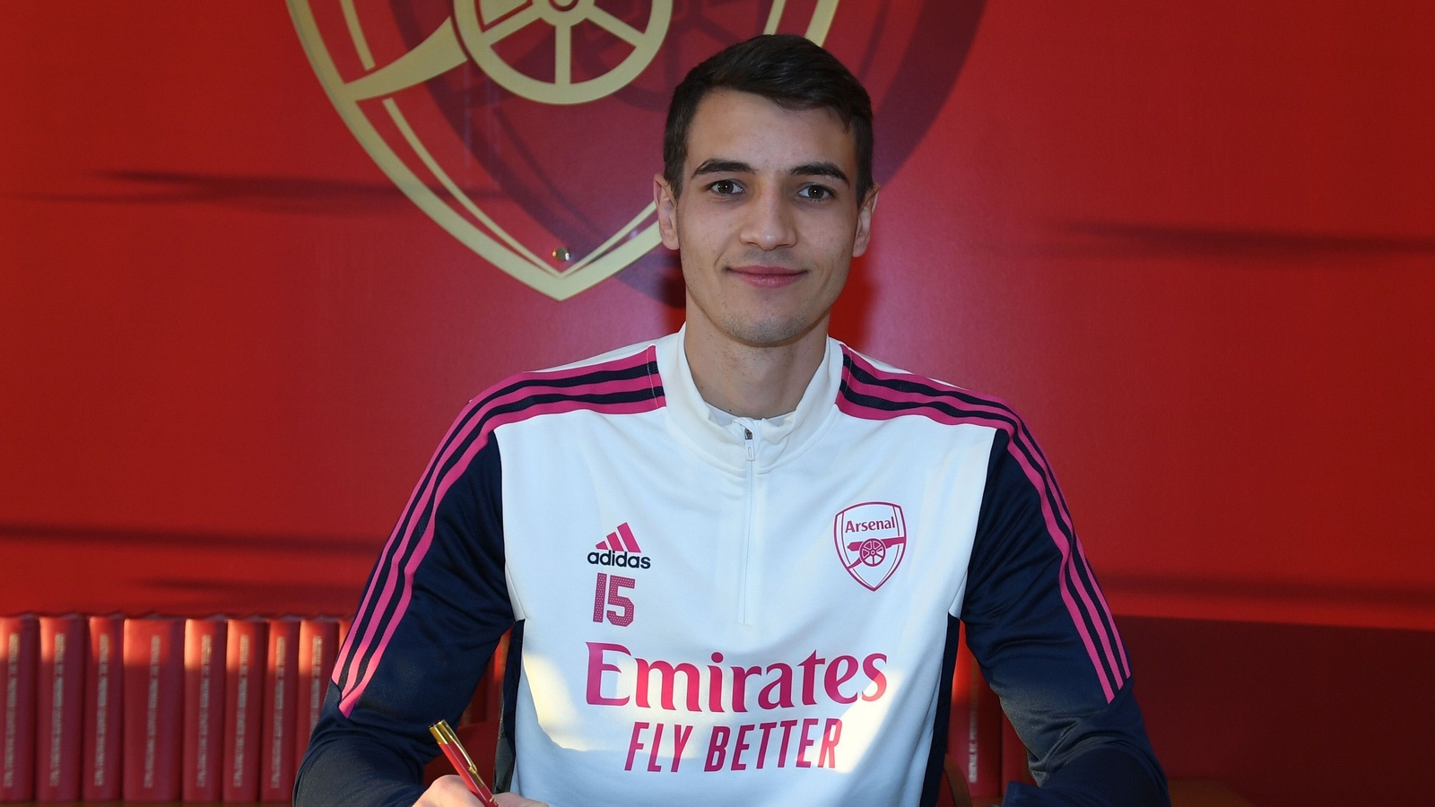 Transfers Kiwior Joins Arsenal Reds Recall Williams