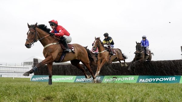 Editeur Du Gite leading the field over the last
