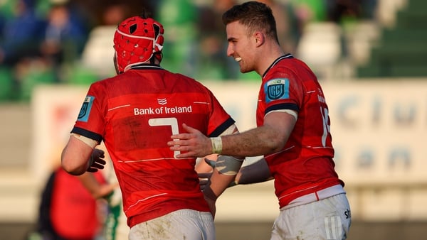 Shane Daly congratulates team-mate John Hodnett after crossing for Munster's third try