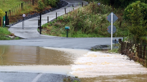 Flood waters continue to block roads in Auckland