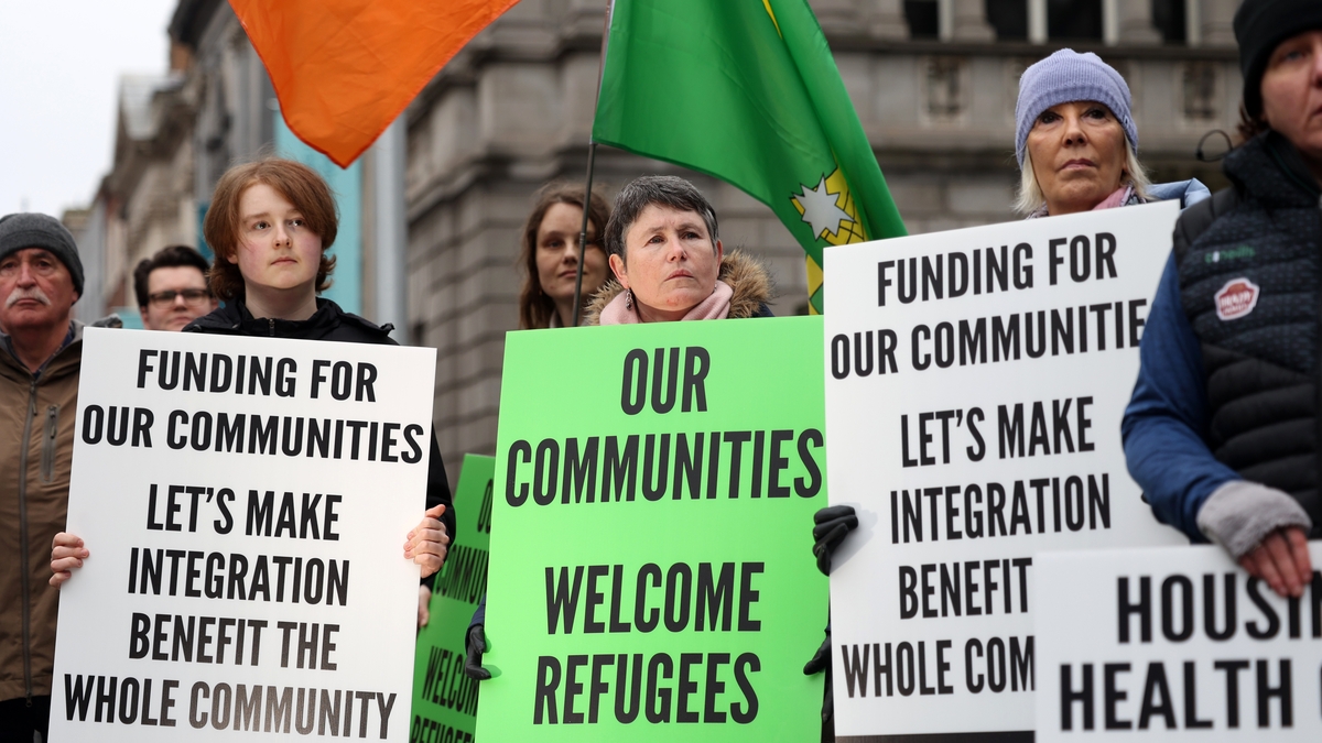 Housing Refugees & AntiRefugee Protests Liveline RTÉ Radio 1
