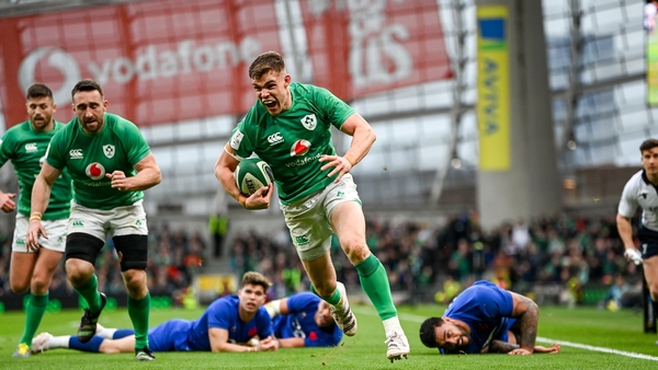 Garry Ringrose scores the clinching try