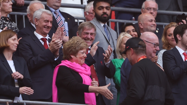 Ian Rush and Kenny Dalglish applaud Jurgen Klopp after the last year's FA Cup final