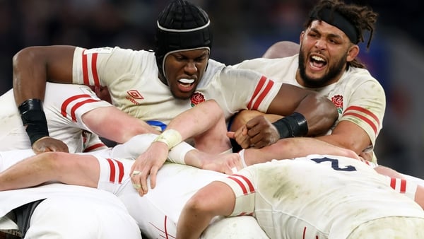 England scored three maul tries in their win over Italy