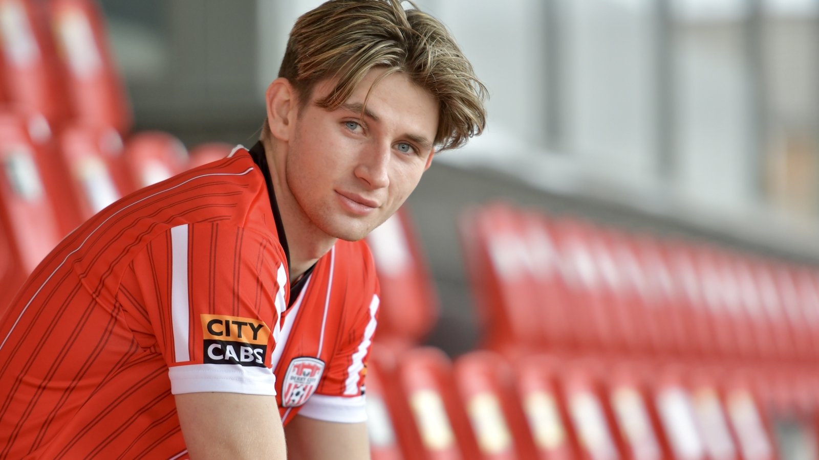 Derry complete loan signing of Irish U21 Ollie O'Neill