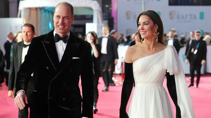 See Kate Middleton Rewear Gold & White McQueen Gown to the BAFTAs in Photos