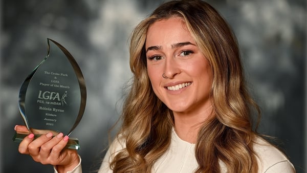 Kildare player Róisín Byrne is pictured with The Croke Park/LGFA Player of the Month award for January