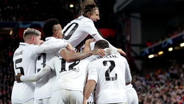 Liverpool 2-5 Real Madrid: Benzema's second goal