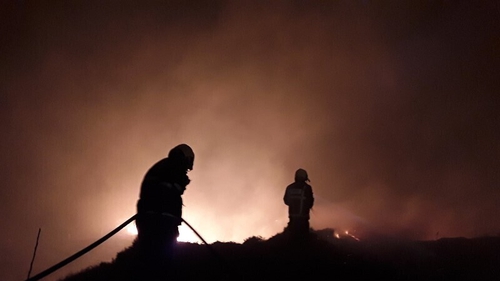 Fire crews deal with the blaze at Mount Gabriel on Sunday night (Pic: Cork County Council)
