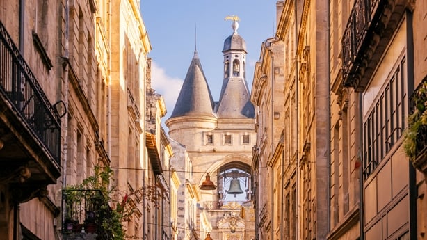 La Grosse Cloche, bell tower on the medieval gate in Bordeaux