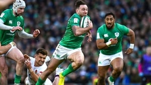 Hugo Keenan makes a break