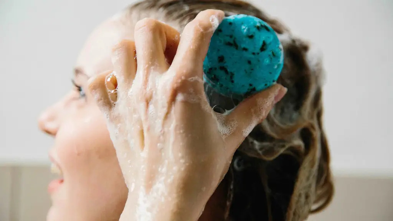 6 Reasons To Ditch Plastic Bottles And Try A Shampoo Bar   001da428 1600 