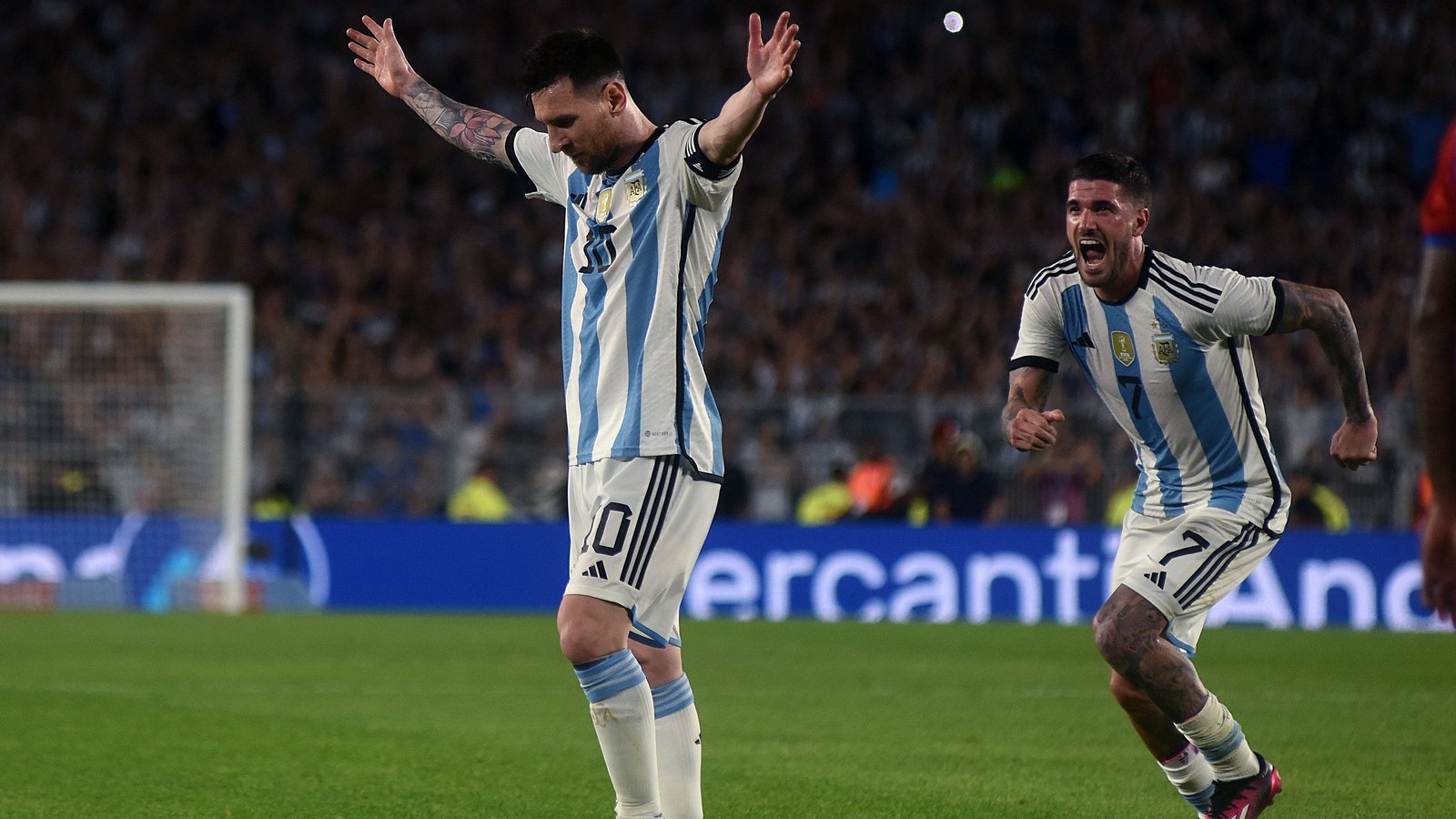 Argentina beat Panama in first match after World Cup title