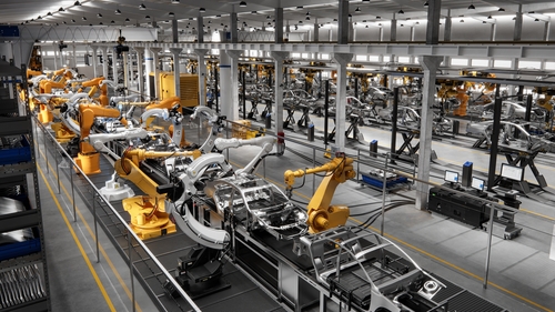 Audi boss Markus Duesmann recently told Der Spiegel that synthetic fuels 'will not play an important role in the medium-term future of passenger cars'