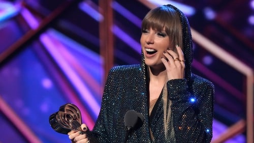 Taylor Swift to receive the 2023 iHeartRadio Innovator Award