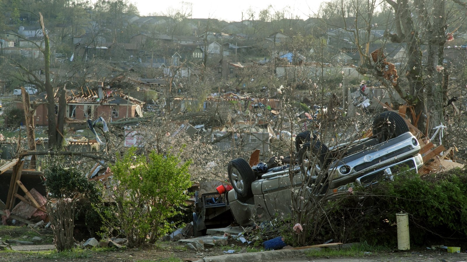 Catastrophic' Arkansas tornado kills 3