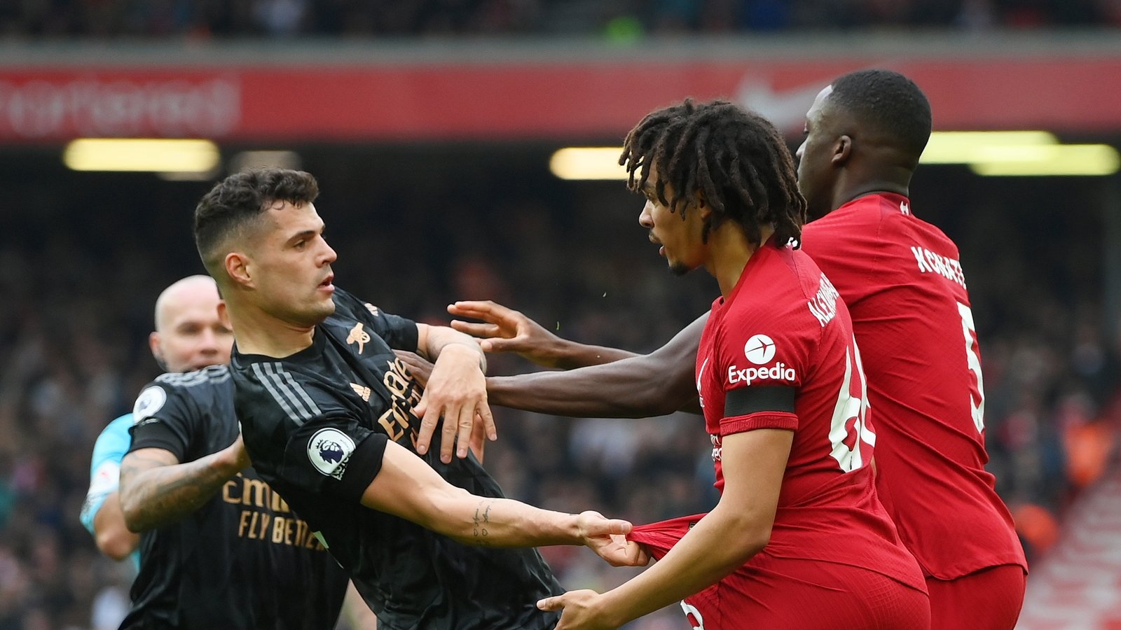 Arsenal Drop Points In Pulsating Anfield Clash