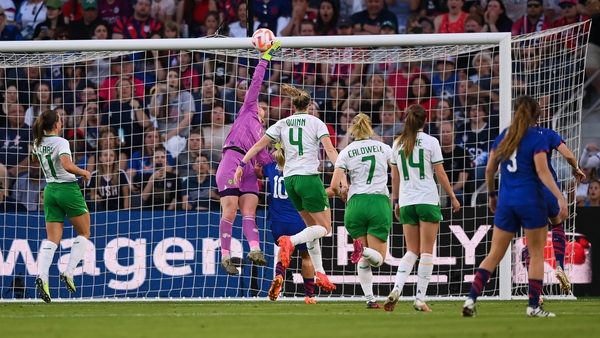 Courtney Brosnan can't keep out Alana Cook's effort