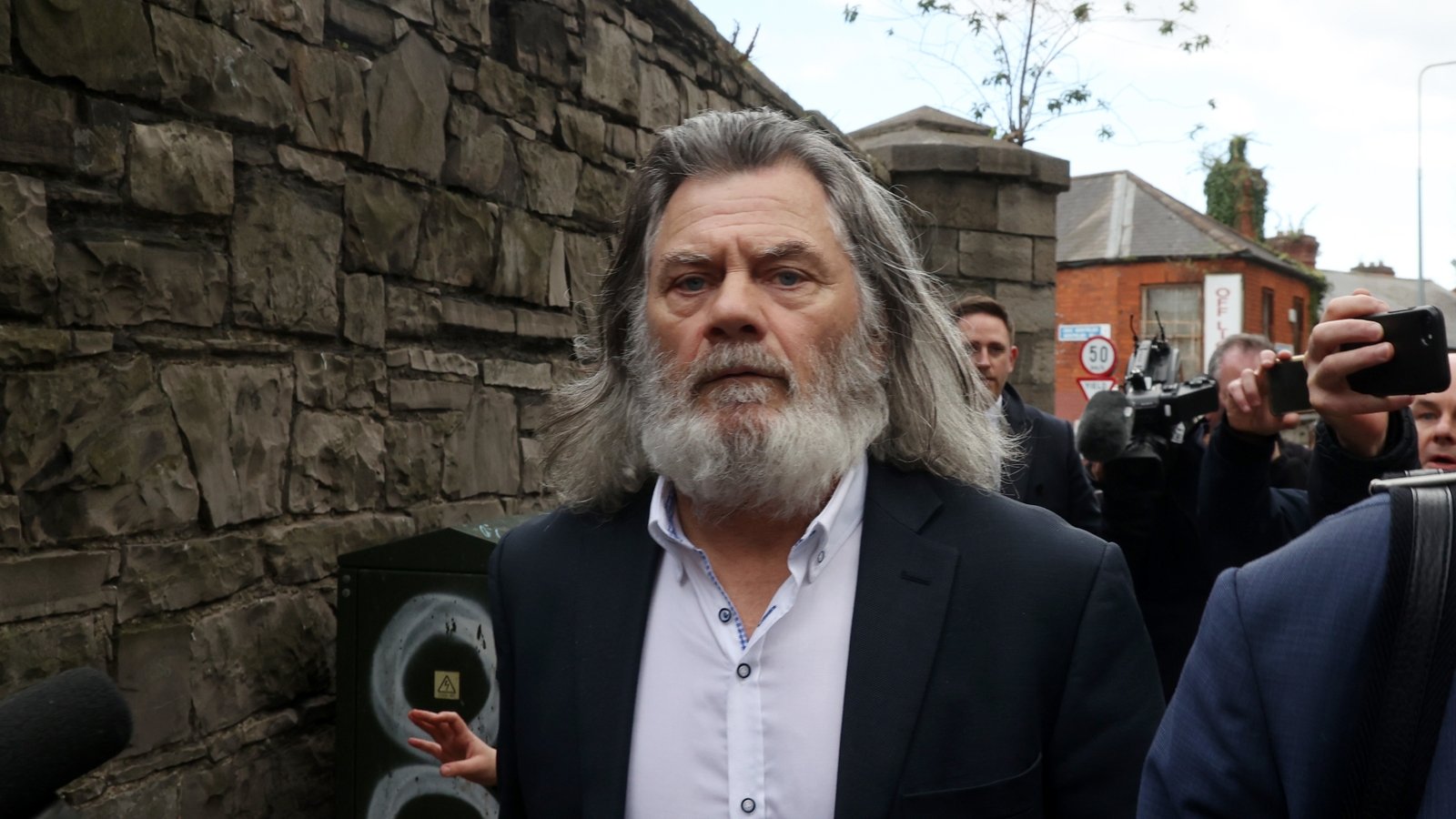 State opposes application to pay Hutch's legal fees