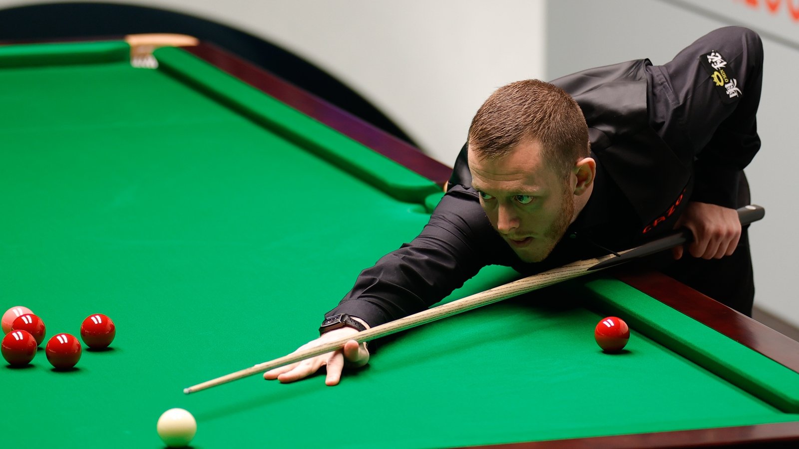 World Snooker Championship 2023: Mark Allen into quarter-finals with 13-4  win over Stuart Bingham - BBC Sport