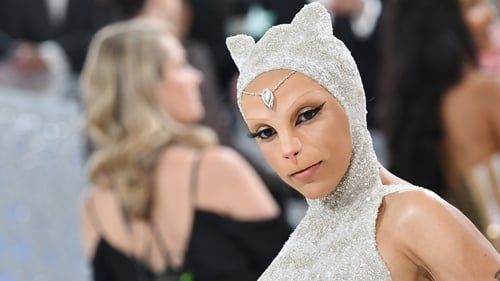 Doja Cat nods to Karl Lagerfeld's pet cat with Met Gala look