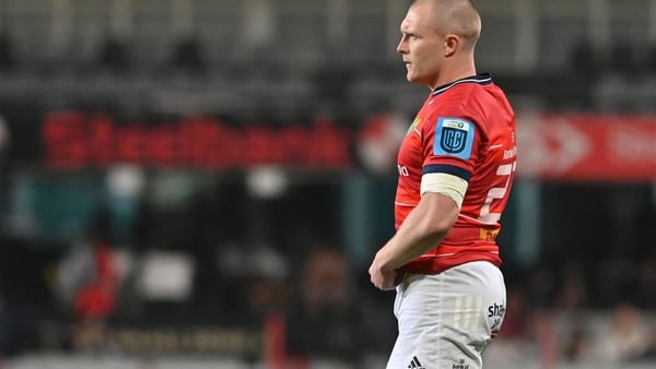 Keith Earls made his 200th appearance for Munster against the Sharks
