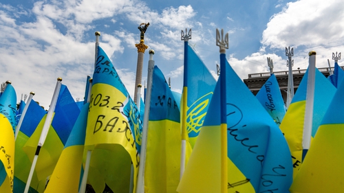 Blue and yellow Ukrainian national flags with names of fallen soldiers are seen on Maidan Nezalezhnosti (Independence Square) in central Kyiv, the capital of Ukraine on May 11, 2023. Photo: Getty Images