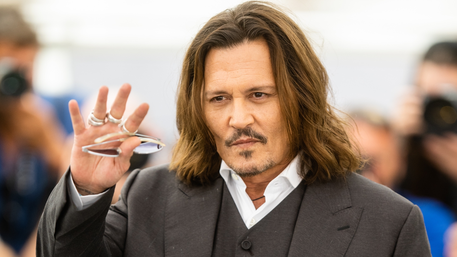 Johnny Depp To Donate One Million Dollars To Charity