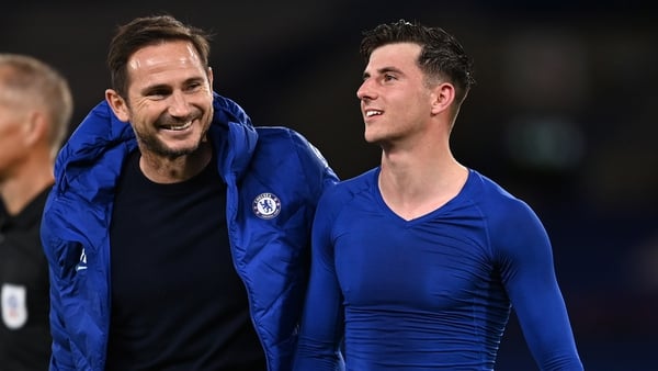 Frank Lampard (L) with Mason Mount