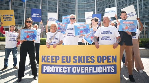 Ryanair CEO Michael O'Leary has today delivered a petition signed by 1.1 million passengers to the EU Commission