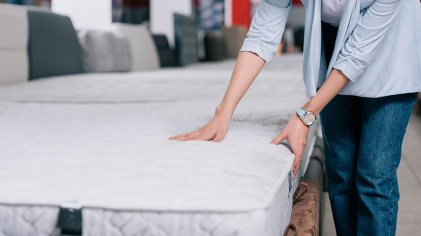 A Mattress Mick franchisee in Waterford has been ordered to pay an ex-manager €10,000 in a pay claim