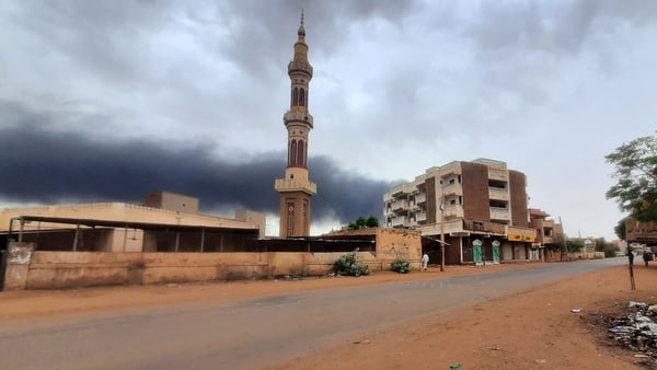 Witnesses said fighting resumed after the ceasefire expired at 6am (5am Irish time) in the north of Omdurman
