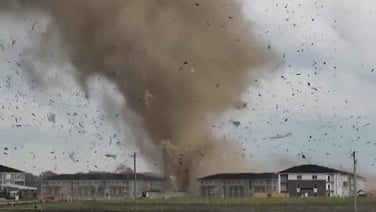 Video | Watch: Tornado tears through buildings in Indiana | RTÉ