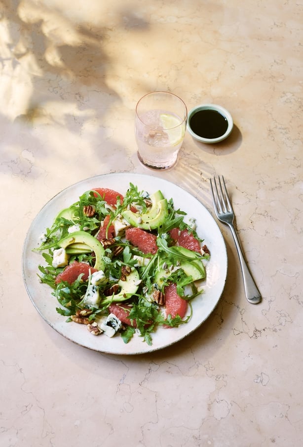 Roquefort, rocket & pink grapefruit salad