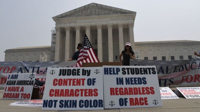 US Race-based College Admissions Overturned By Court