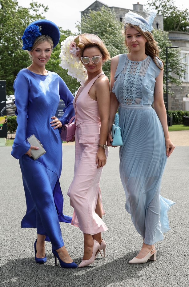 Pictured at the Curragh : Davinia, Cleo and Victoria Knight from PortarlingtonPhoto : Lorraine O'Sullivan