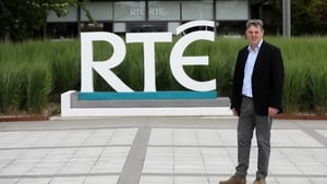 Bakhurst stands down RTÉ Executive Board as tempo…