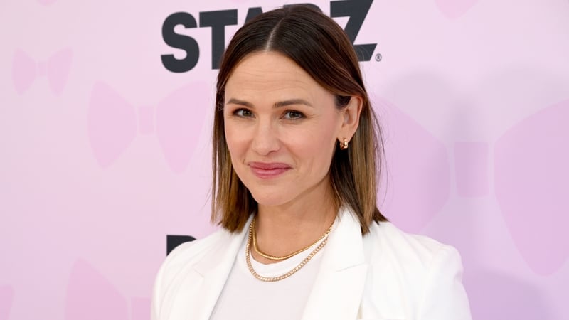 Jennifer Garner to reprise Elektra role on big screen
