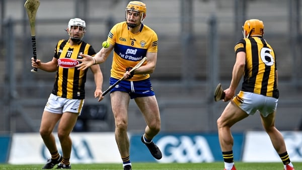 David Fitzgerald of Clare in action against Kilkenny's Richie Reid, right, and Pádraig Walsh in the 2022 semi-final