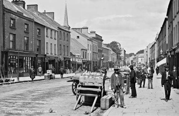 Century Ireland Issue 261 - The Co. Tipperary town of Clonmel where the great escape of republican prisoners took place Photo: National Library of Ireland, L_CAB_06918